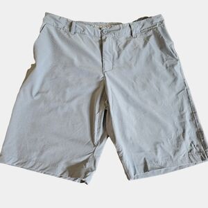 Hang Ten Lightweight Golf/Dress Shorts Size 36